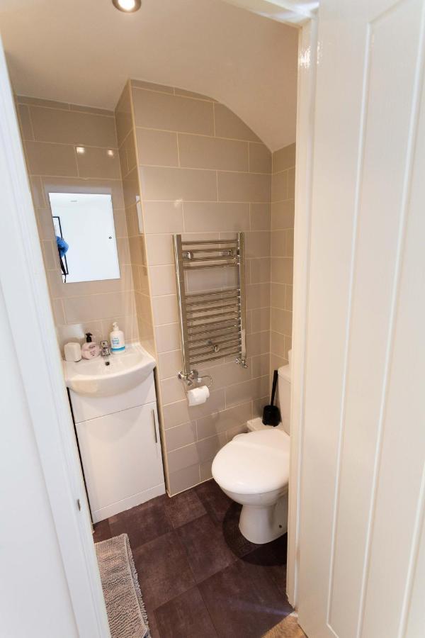 Cwtch Farm Bed & Breakfast Ystalyfera Zewnętrze zdjęcie